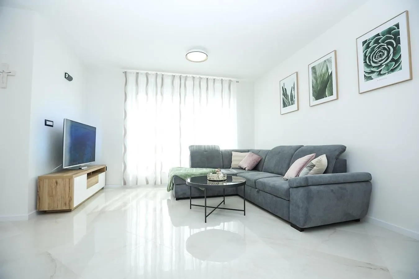 Apartment Glorija Zadar 0*,  Croatia